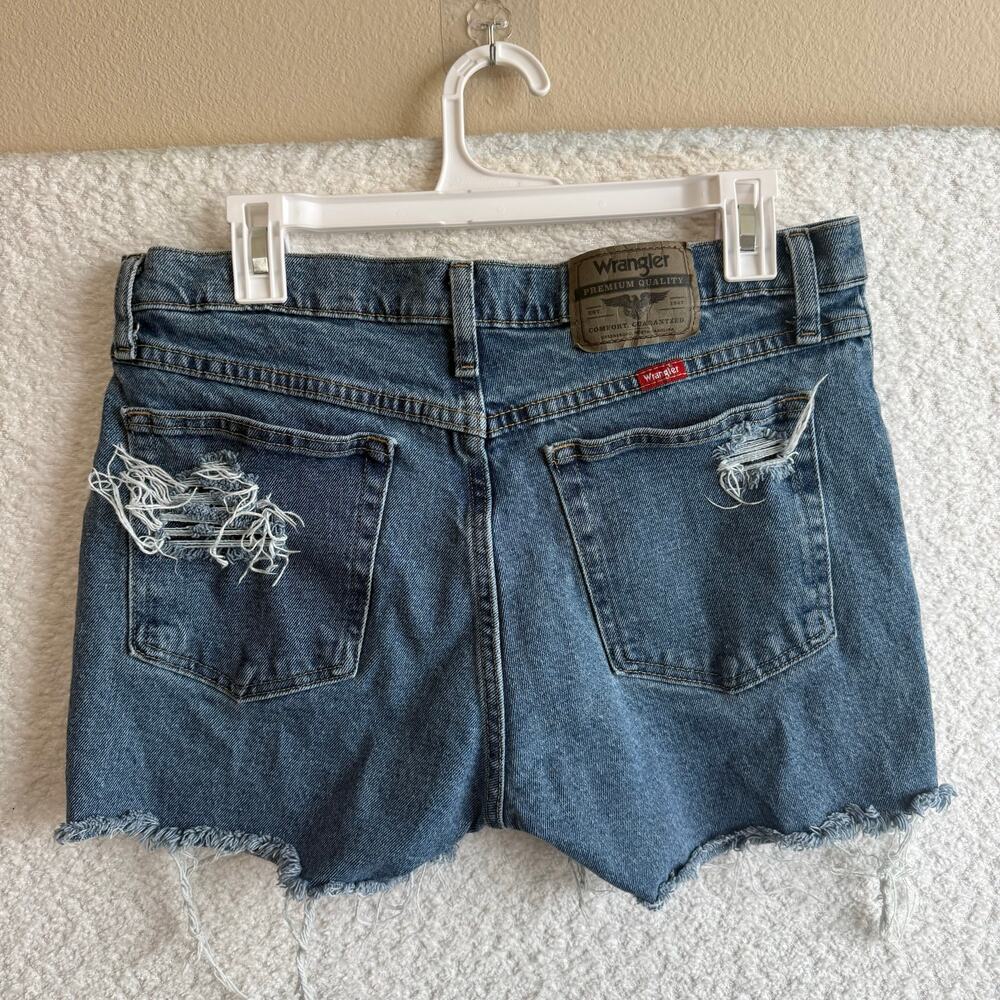 Wrangler womens cut off shorts light wash 32x30 denim summer - Picture 5 of 7